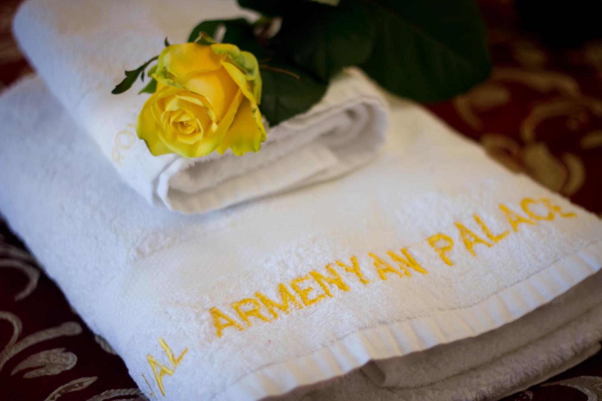 Armenian Royal Palace エレバン エクステリア 写真