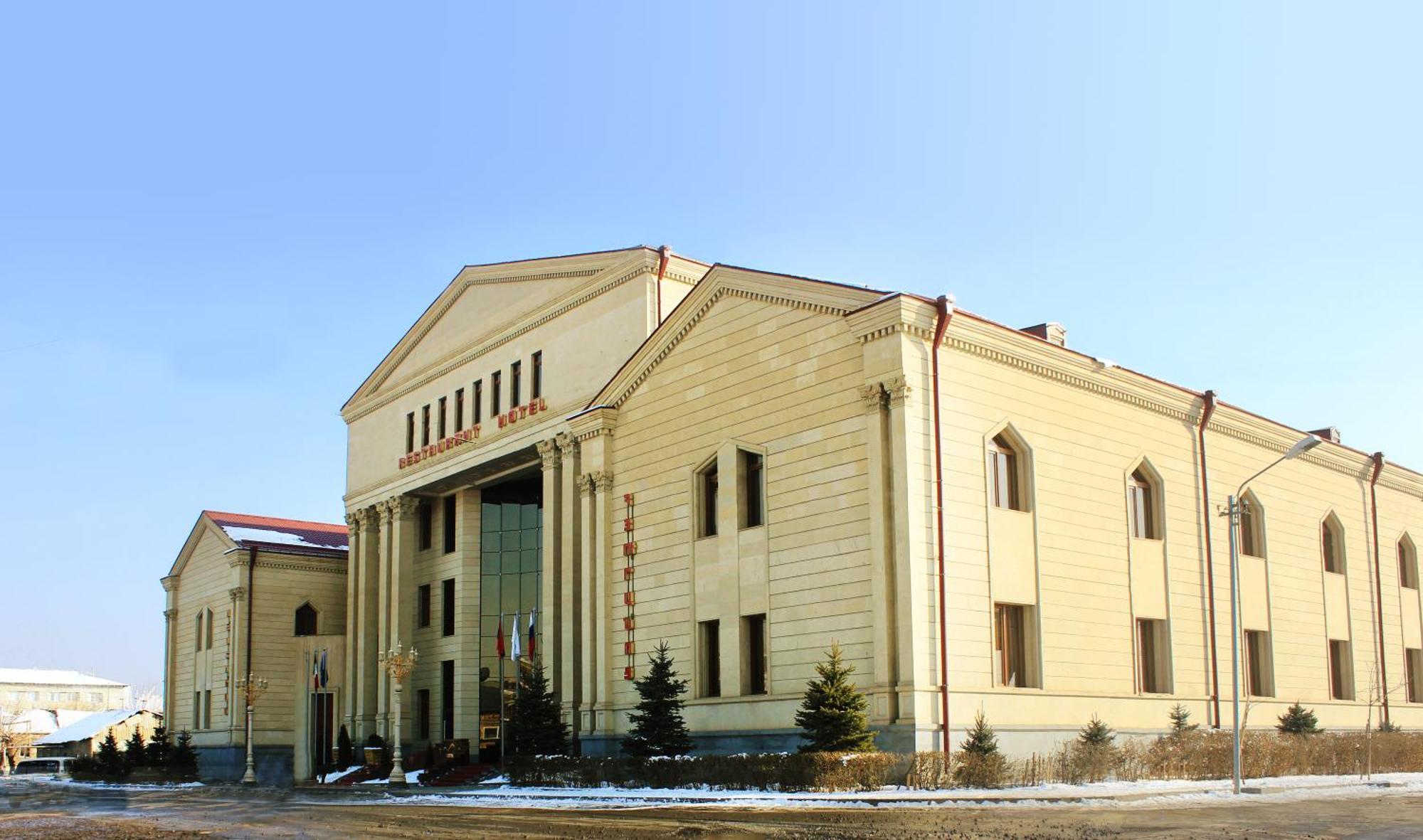 Armenian Royal Palace エレバン エクステリア 写真