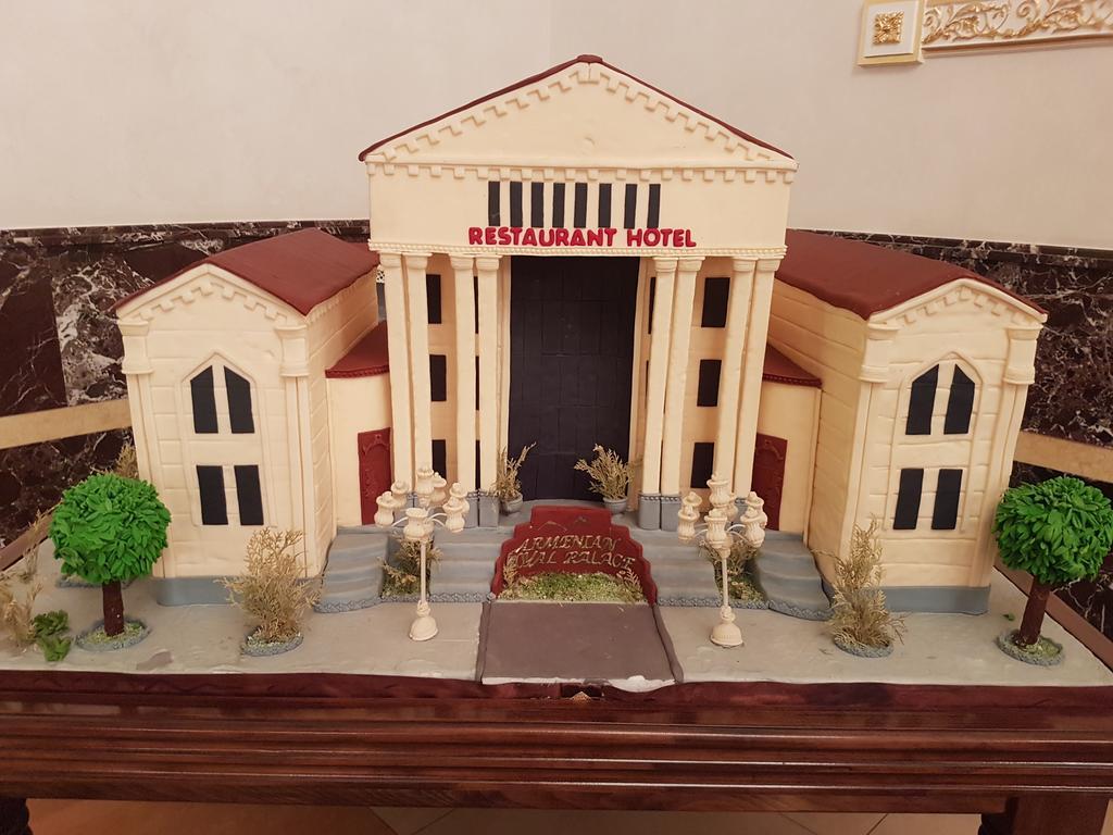 Armenian Royal Palace エレバン エクステリア 写真