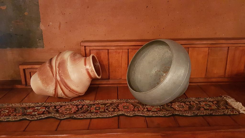 Armenian Royal Palace エレバン エクステリア 写真